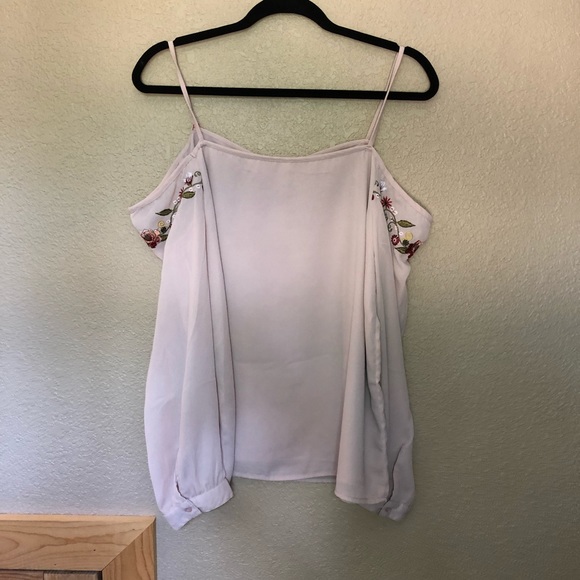 Moon Orchid | Off The Shoulder Blouse - Picture 7 of 7